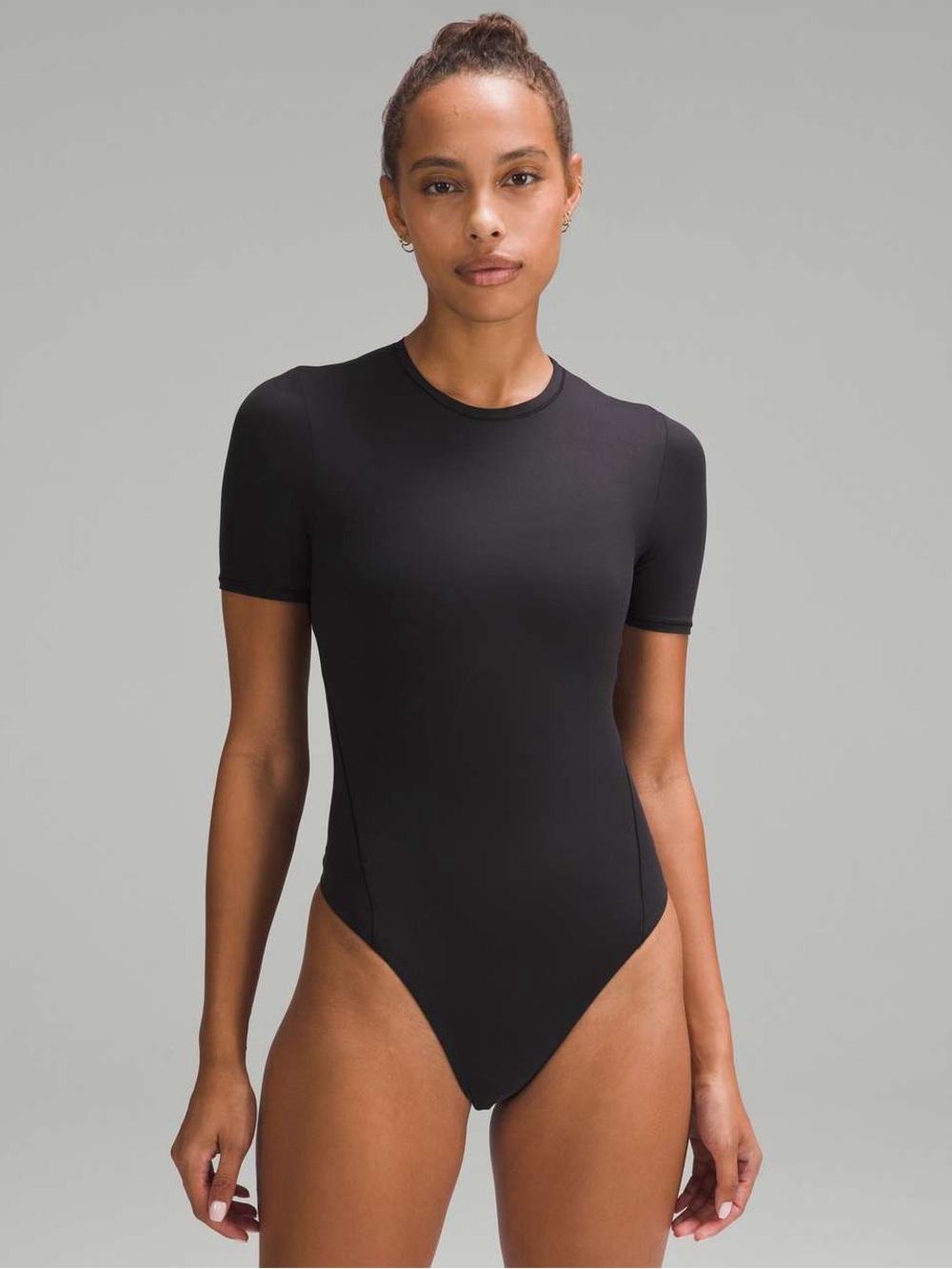 Lululemon Wundermost Ultra-Soft Nulu Short-Sleeve Crew Thong Bodysuit size small